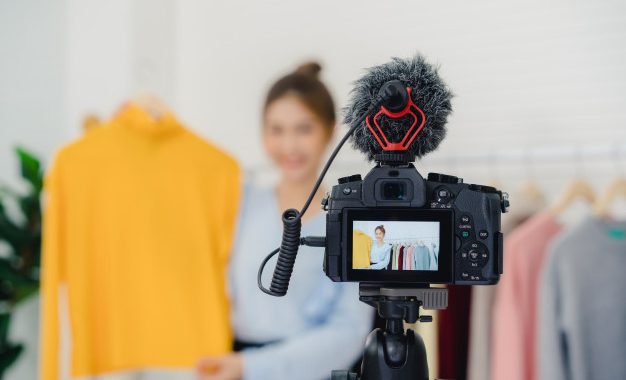 Vale a pena contratar um influencer para ajudar a alavancar seu canal?