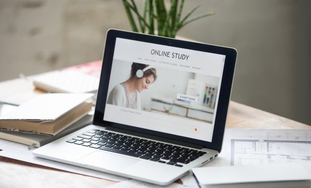 Como criar um curso online e ganhar dinheiro com seu conhecimento