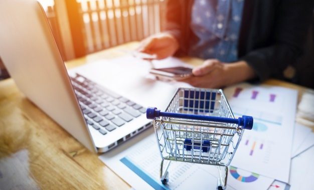 Como vender pela internet sem precisar criar um e-commerce